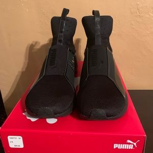Like new Puma Fierce Core Black SZ 8.5!